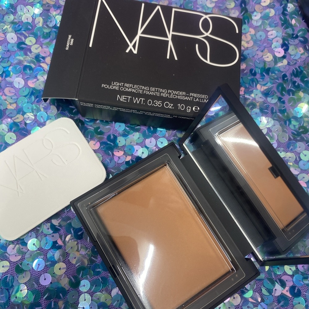 Nars Light Reflecting Setting Pressed Powder SUNSTONE 5896 - Size 0.35 Oz / 10 g